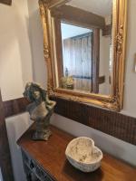 The Stables Cottage at Glyn Isa - Chambres d'hôtes Rowen