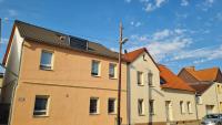 Ferienwohnung Blumenberg Hahn Grabenstraße - Bed and Breakfast Staßfurt