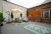 Outdoor Terrace - Luxurious City Centre Apartment - Ferienwohnung Canterbury