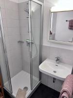 Appartement DORIS mit Hallenbad und Sauna by MoniCare - B&B Seefeld in Tirol