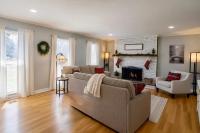 Family Friendly 3BR Knoxville Retreat Holiday Ready, Near UT & Downtown - B&B Knoxville