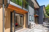 Forest Creek Retreat – Mountain Views & Spa Pool - Chambres d'hôtes Queenstown