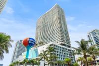 Picturesque Beachfront Condo - LOVELY 2BD and 2BA APT WITH DIRECT OCEAN VIEW - Chambres d’hôtes Hollywood