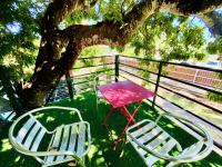 Tiny house under a tree by Vaiava beach - B&B Punaauia