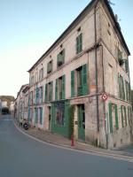 Au coeur de Brantôme : superbe appartement - Bed and Breakfast Brantôme