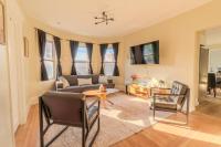 LUXE 4BDR2BA Near Boston- T-Station & Encore Casino - B&B