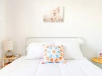 Lovely home central Coalinga-2BR Stopover near I-5 - Chambres d’hôtes Coalinga