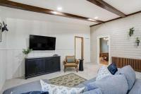 Noble Crest Cozy Apartment for Poker Nights - B&B Colorado Springs