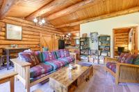 Ski, Hike and Snowshoe Homer Getaway with Fire Pit - Chambres d’hôtes Homer