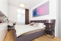 Appartamento Luxury con 3 Camere da Letto e Balcone
