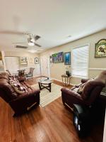 Family Cottage 1 mile to Carolina Beach - B&B Wilmington