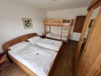 Apartamento de 1 dormitorio con sofá cama