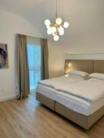 One-Bedroom Apartment with Balcony