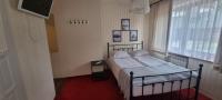Family Apartment with 2 Bedrooms and Shared Kitchen