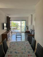Playalmud-Apartment in La Pineda - B&B La Pineda