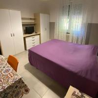 Standard Double Room with Shared Bathroom