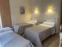 Camera Matrimoniale con Letto Supplementare