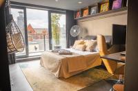 SAINT PAUL - Unrivalled 3BR Penthouse Apartment with Hot Tub Leeds - Chambres d'hôtes Leeds