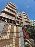 Cobertura com piscina no bairro mais charmoso de Cabo Frio, 400mts da praia do Forte - Chambres d'hôtes Cabo Frio