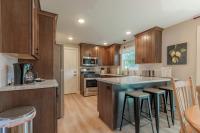 4BR 2BA Dog Friendly 3 Kings Walk to Lambeau - Chambres d’hôtes Green Bay