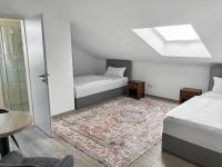 Camera Doppia con Letti Singoli