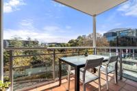 72-1HS Abnb-Style GardenView, Parking, Balcony, Step to Chinatown and QVB - Chambres d’hôtes Sydney