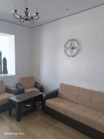 Modern Apartment with Two Bedrooms and a Living Room in the Heart of Yerevan - Chambres d'hôtes Erevan