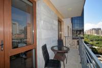 Premium apartment on Byuzand 17 with big balcony - B&B Ereván