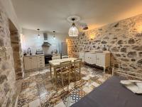 Erofili Traditional House - B&B Pómpia