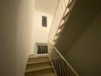 Silenzio Apartment -10 min Walk to center- 2 bedrooms -Free parking-Bike storage - Chambres d'hôtes Bassano del Grappa
