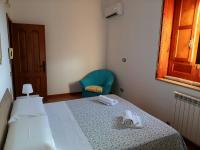 Rooms Station - Ferienwohnung Avola