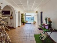 Résidence front de mer - Studio climatisé classé 2 étoiles avec jardin - B&B Le Lavandou