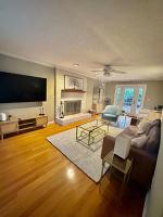 Island Charm, Near Tybee - B&B Savannah