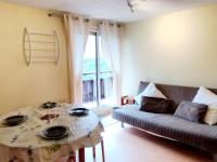 2 Pièces, skis aux pieds, proche commerces avec balcon. Capacité 6 pers, animaux non admis - FR-1-771-11 - Chambres d'hôtes Les Adrets