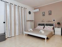 Appartamento Sofia accogliente monolocale in zona residenziale strategica wifi gratuito - Ferienwohnung Carbonara al Ticino