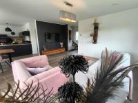 VILLA VULKANEIFEL -modern -familienfreundlich -Terrasse -Doppelgarage -ruhiger Lage - B&B Darscheid