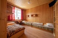 6-Bed Mixed Dormitory Room