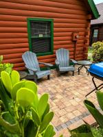 Gingerbread Cozy Log Cabin with Beautiful Sunsets - Ferienwohnung Okeechobee