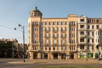 Polonia Residences 70- Top Locations --Off Piotrkowska Street -Theatres -Museums-Fabryczna Railway Station 3mins - B&B Łódź