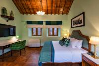 Luxury Courtyard View Room