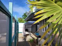 Piscines Privées et Chauffées, Private Heated Pools - B&B Grand Baie