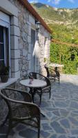 Παραδοσιακό Κατάλυμα ΜΑΣΤΟΡΑΣ - MASTORAS Traditional Home - B&B Koukoulioí
