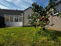 Chic 2-Bed Loft Bungalow, Cleveleys, Near Beach - Chambres d’hôtes Blackpool