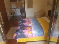 Studio (2 Adults)