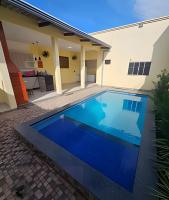 Casa com piscina 03 quartos até 10 pessoas - B&B Rio Branco
