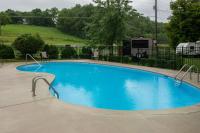 Pool and Riverfront! Couples Retreat in Smoky Mtns - B&B Tuckaleechee