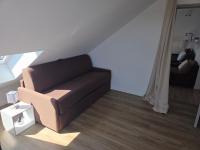 Gîte rural 3 épis "Aux Pieds des Ar'den" - chambre 1 isolée et chambre 2 dans hall de nuit - 34 rue du Château à 5564 Wanlin - 4 adultes et 2 enfants - B&B Houyet