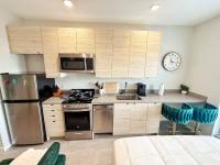 Tranquil Escape - B&B Des Moines