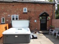Juliet Cottage HOT TUB Sleeps 3 Singles or Double - B&B Stratford-upon-Avon