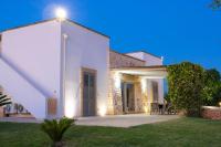 Villa Falcone - Luxury Pool Sea View - B&B Lido Marini